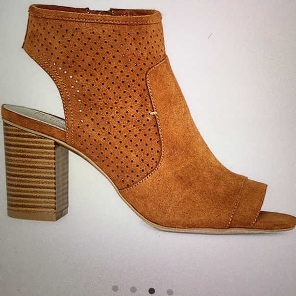 a.n.a Tasha women’s zip peep toe block heels booti - Picture 3 of 13